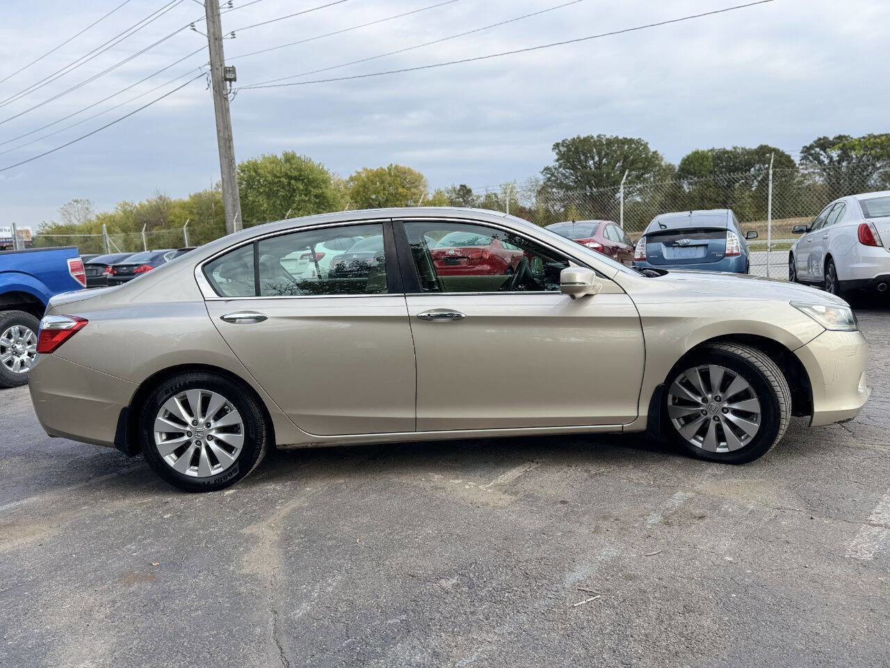 Used 2013 Honda Accord EX image 6