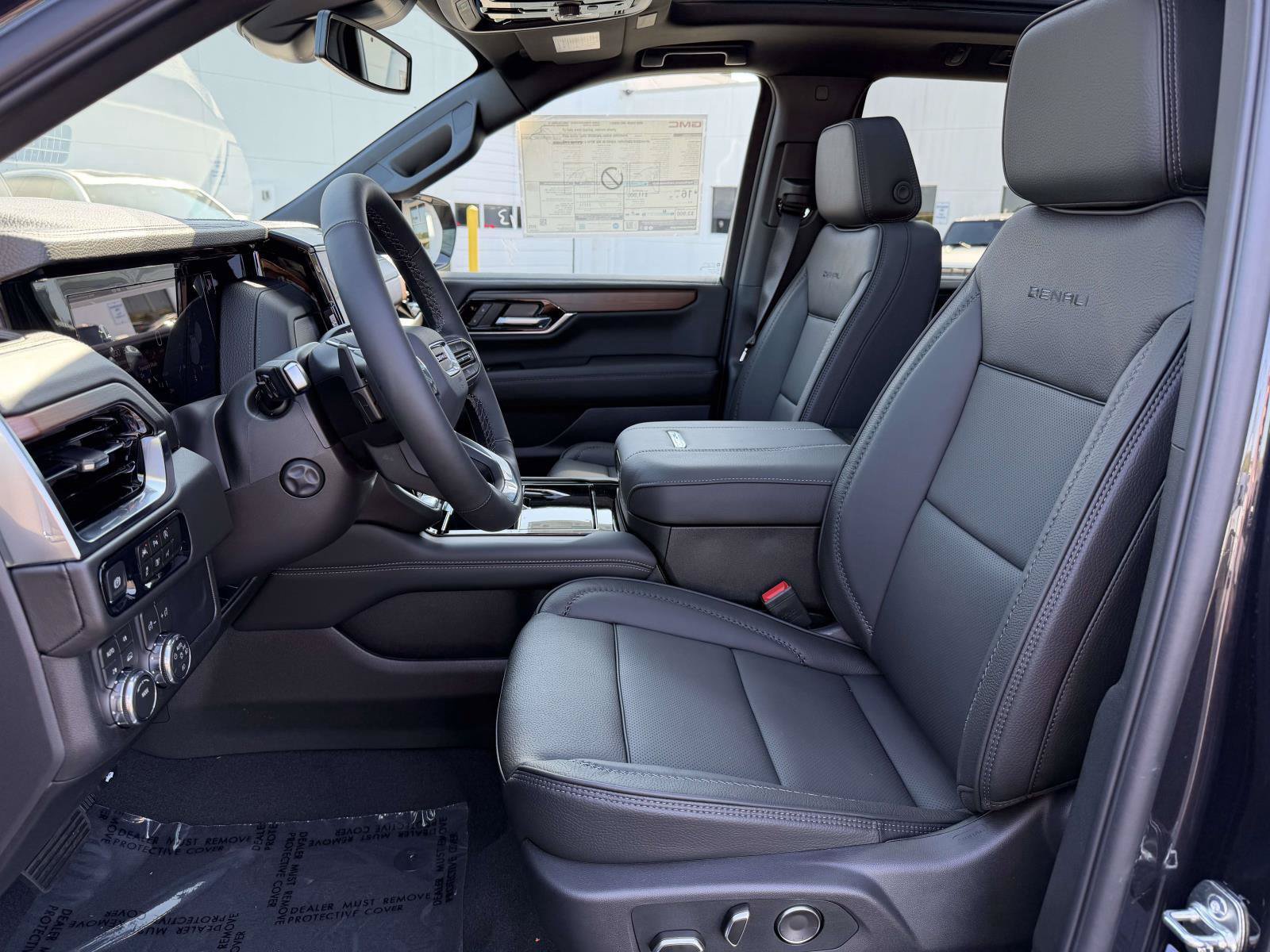 New 2026 GMC Yukon Denali w/ Sun & Power Step Package AWD/4WD image 8