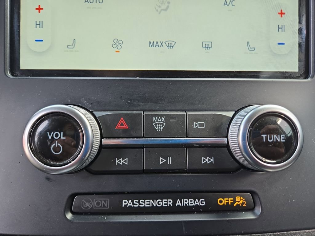 Used 2023 Ford Edge SEL image 24