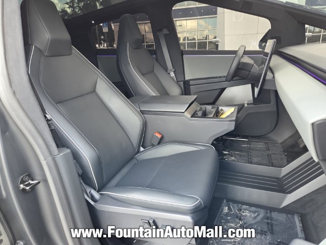 Used 2026 Tesla Cybertruck AWD Crew Cab image 19