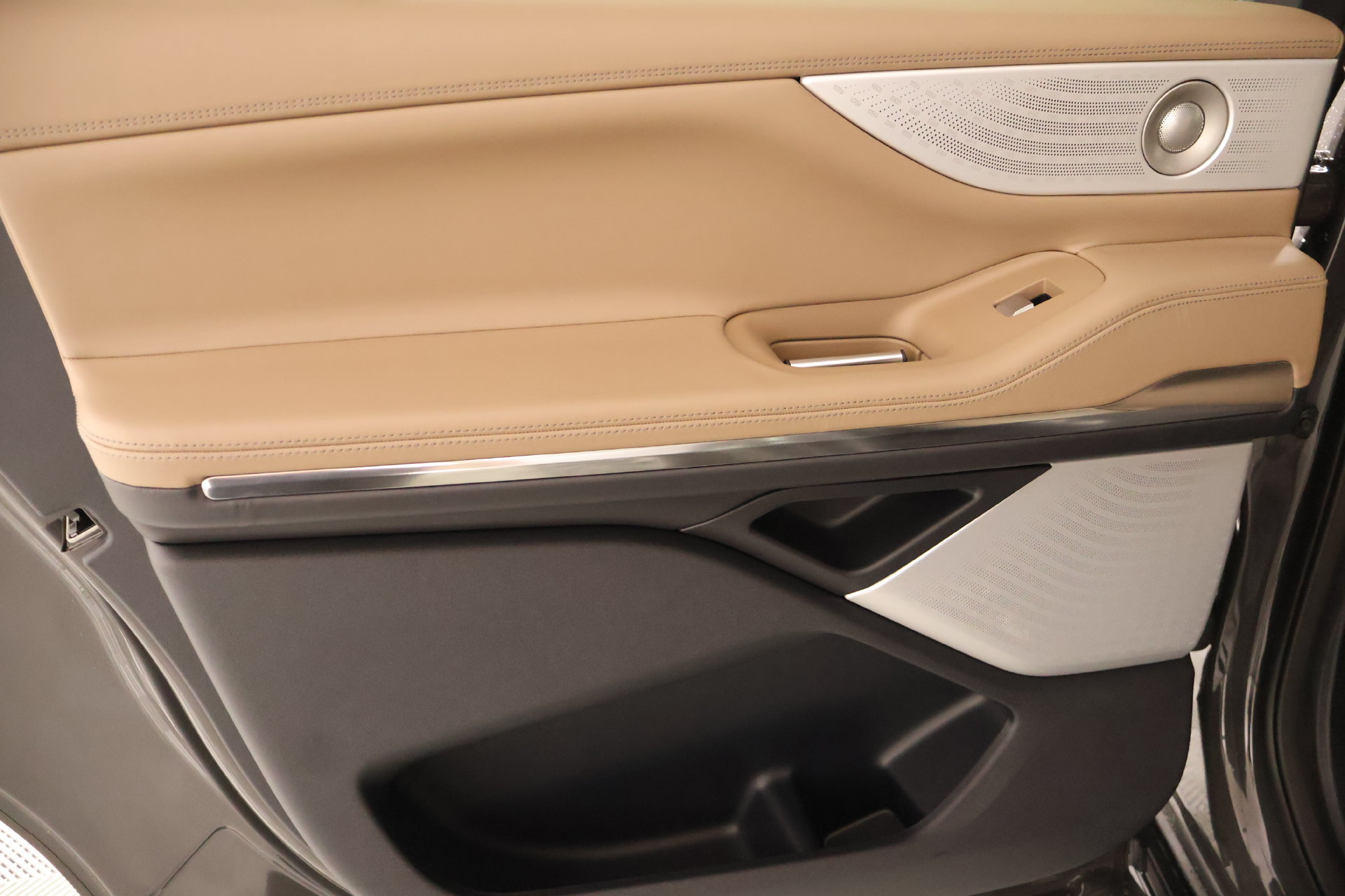 New 2027 Lincoln Navigator L Black Label AWD/4WD image 19
