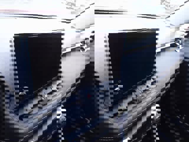 Used 2023 Toyota RAV4 XLE image 7