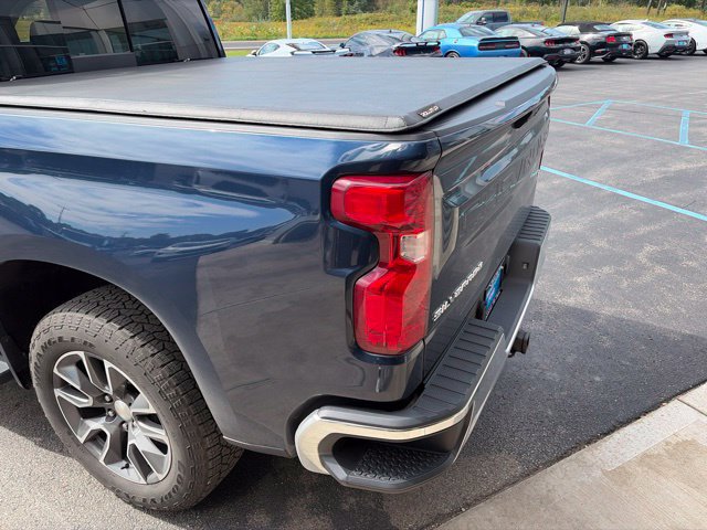Used 2022 Chevrolet Silverado 1500 LT AWD/4WD image 22