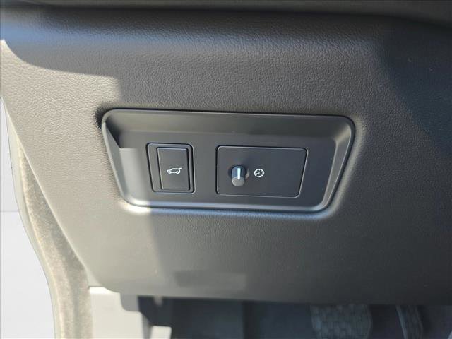 New 2026 Jaguar F-PACE R-Dynamic S image 23