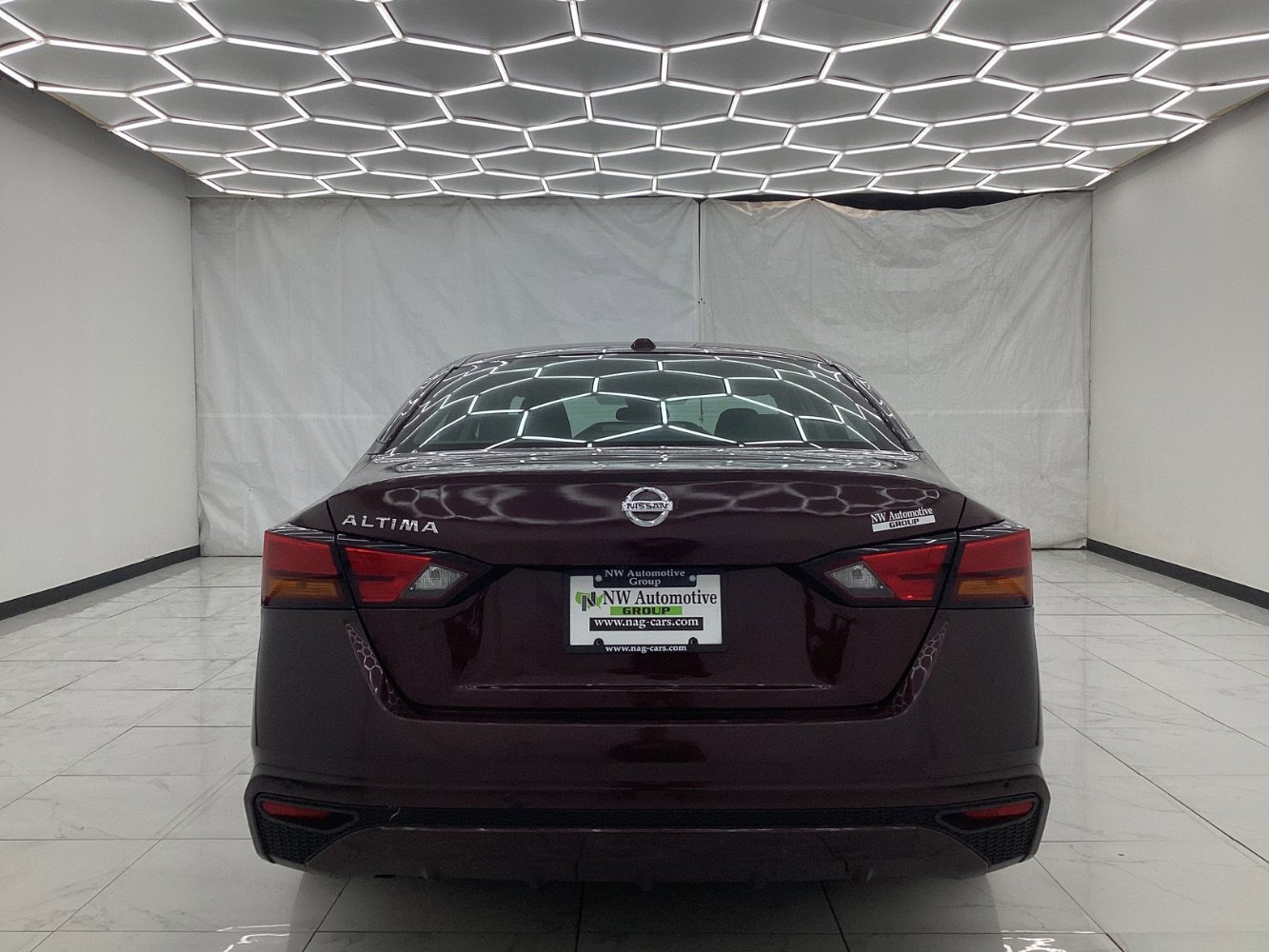 Used 2025 Nissan Altima 2.5 SV image 10