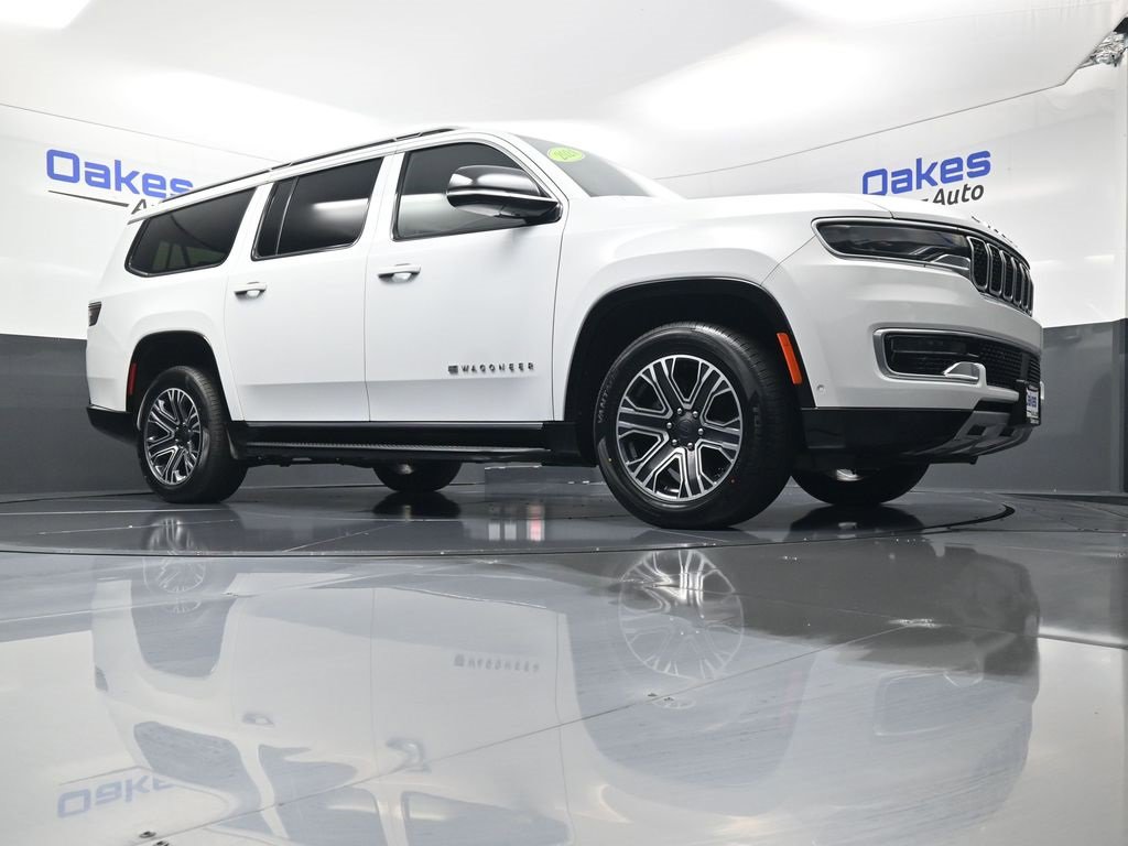 Used 2024 Jeep Wagoneer L Series II w/ Flexible Seating Group image 41