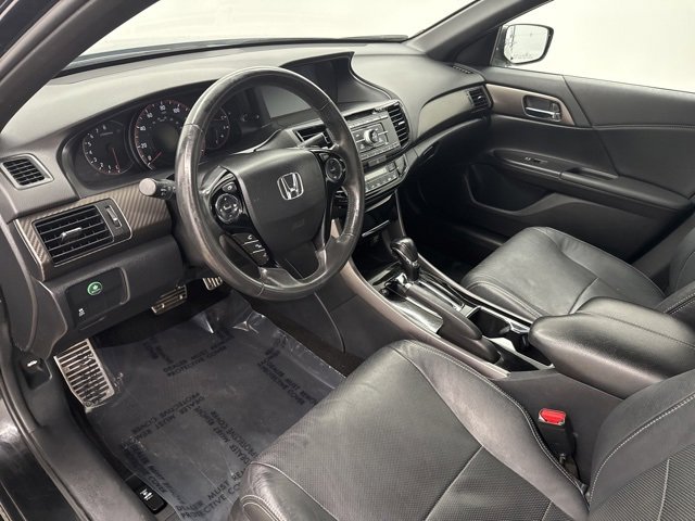Used 2016 Honda Accord Sport image 15