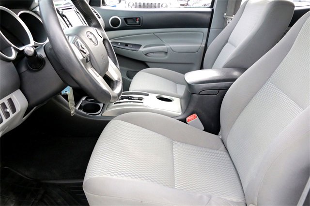 Used 2015 Toyota Tacoma PreRunner image 10