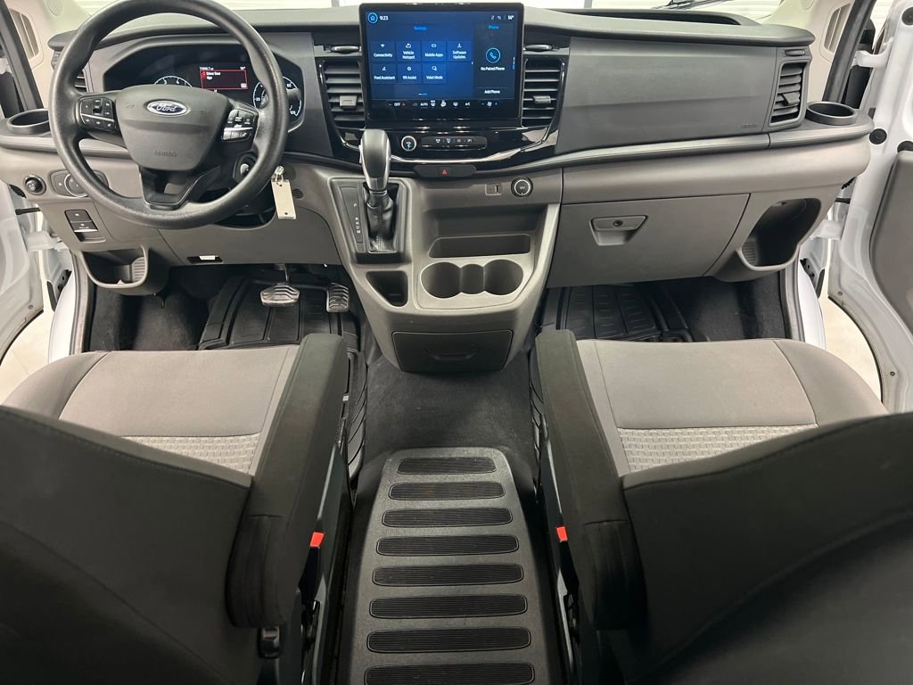 Used 2023 Ford Transit 350 XLT image 31