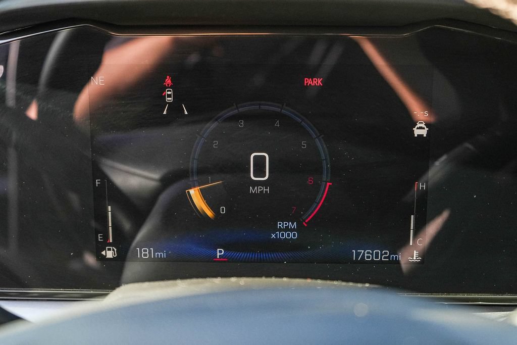Used 2025 Chevrolet Trax LT w/ Driver Confidence Package FWD image 20