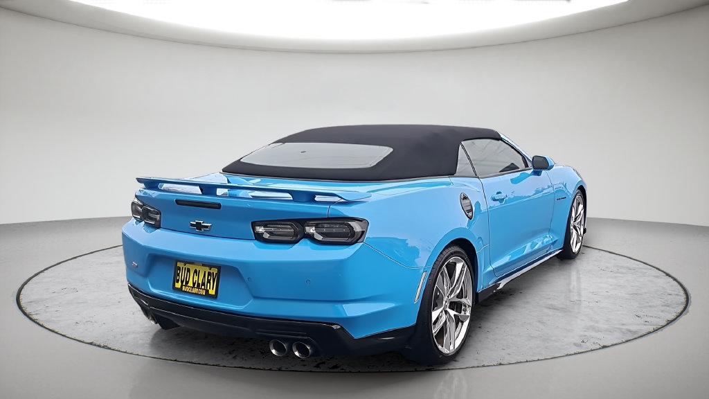 Used 2023 Chevrolet Camaro SS w/ Design Package 3 RWD image 7