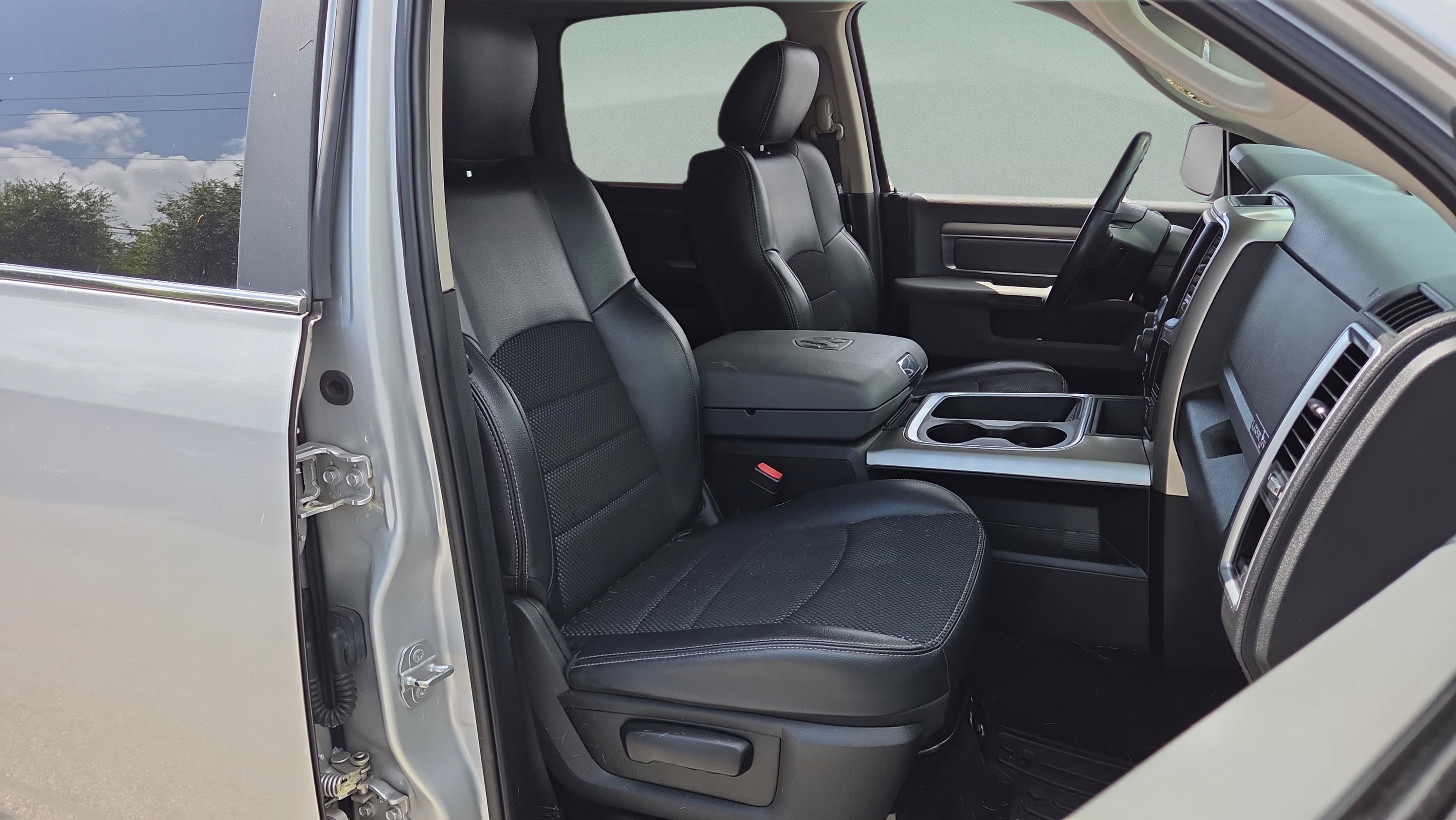 Used 2018 RAM 1500 Lone Star AWD/4WD image 17