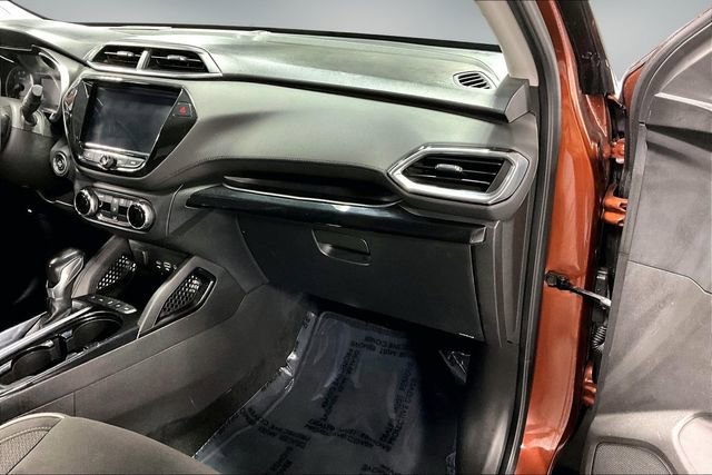 Used 2021 Chevrolet TrailBlazer LT image 25