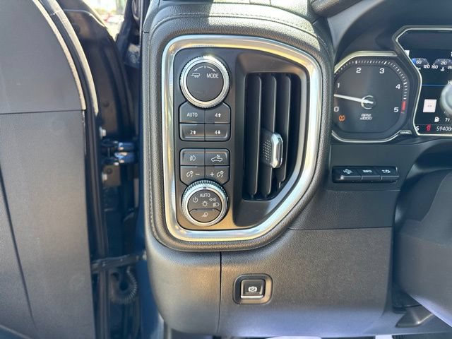 Used 2022 GMC Sierra 3500 Denali w/ Denali Ultimate Package AWD/4WD image 23