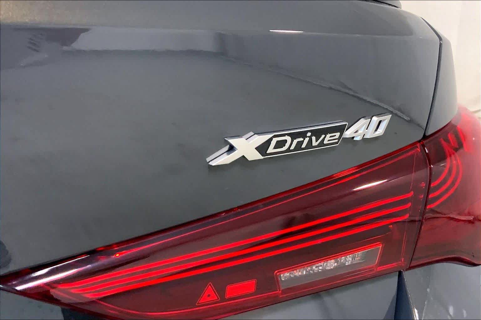 New 2026 BMW i4 xDrive40i w/ M Sport Package AWD/4WD image 15