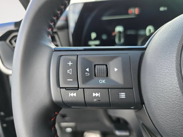 New 2026 Nissan Kicks SR w/ Cold Weather Package FWD image 25