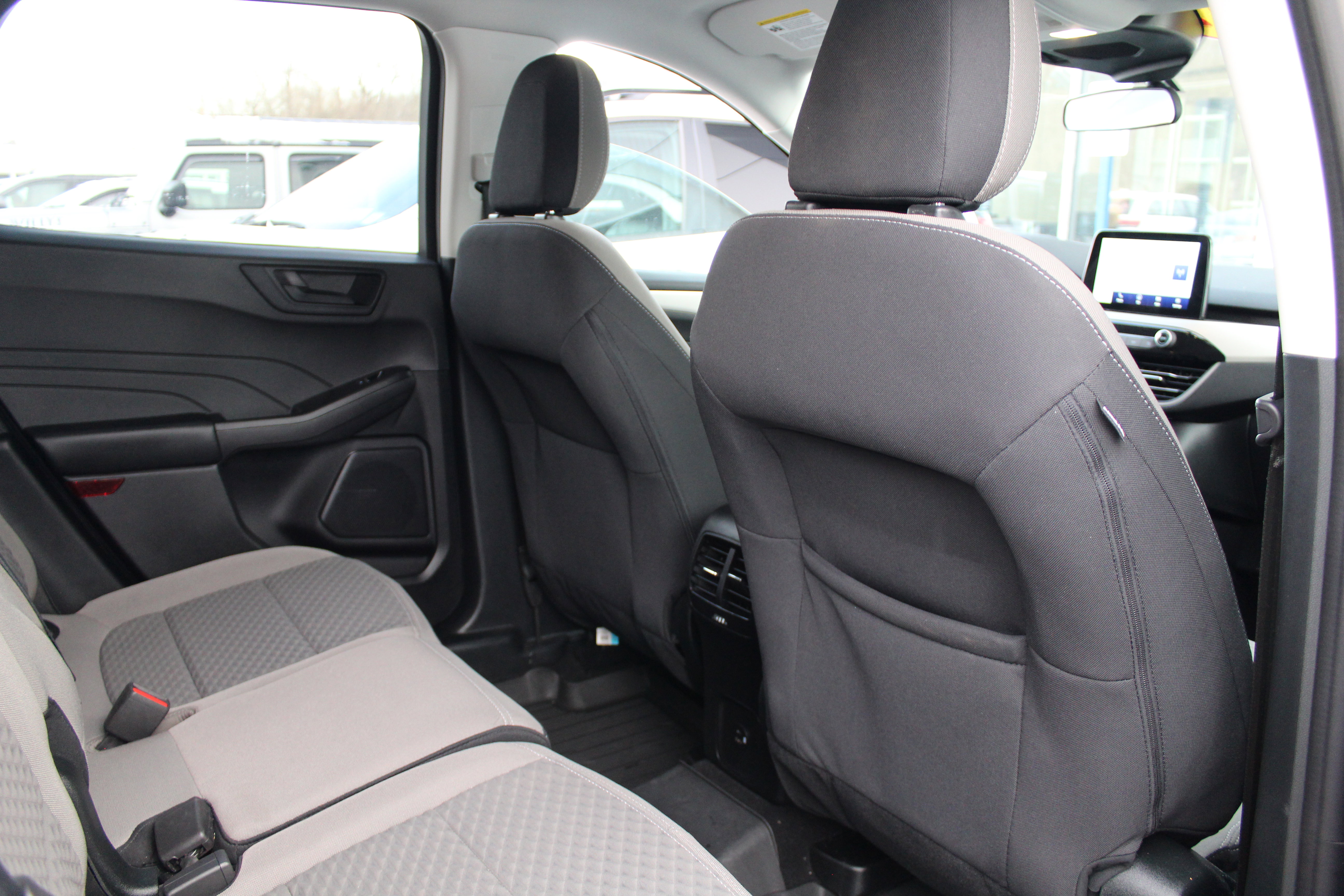 Used 2022 Ford Escape SE w/ Convenience Package image 23