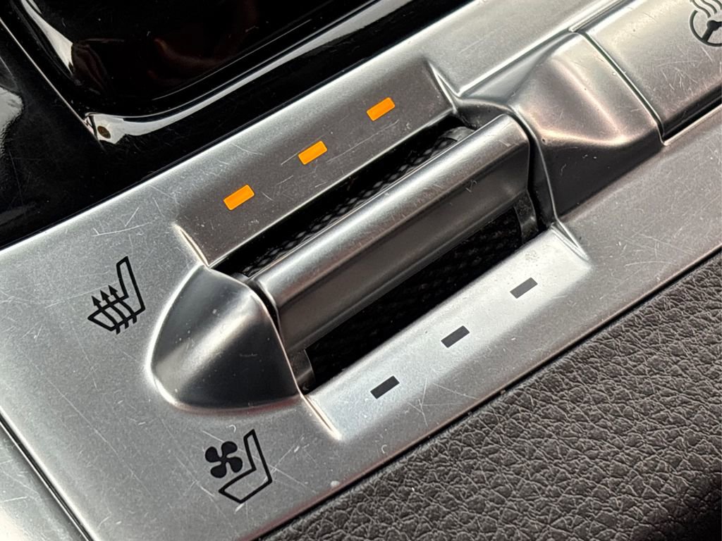 Used 2023 Kia Carnival SX Prestige image 36