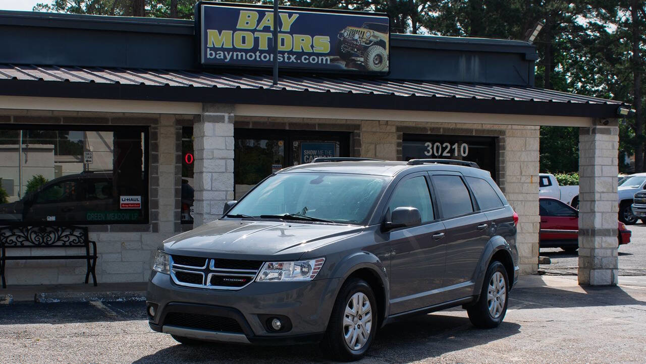 Used 2019 Dodge Journey SE w/ Connectivity Group FWD image 1