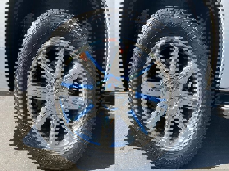 Used 2013 GMC Yukon Denali image 17