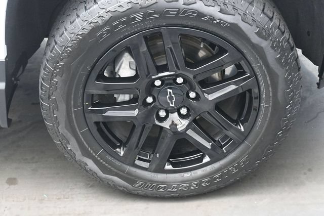 Used 2023 Chevrolet Silverado 1500 Custom Trail Boss AWD/4WD image 47