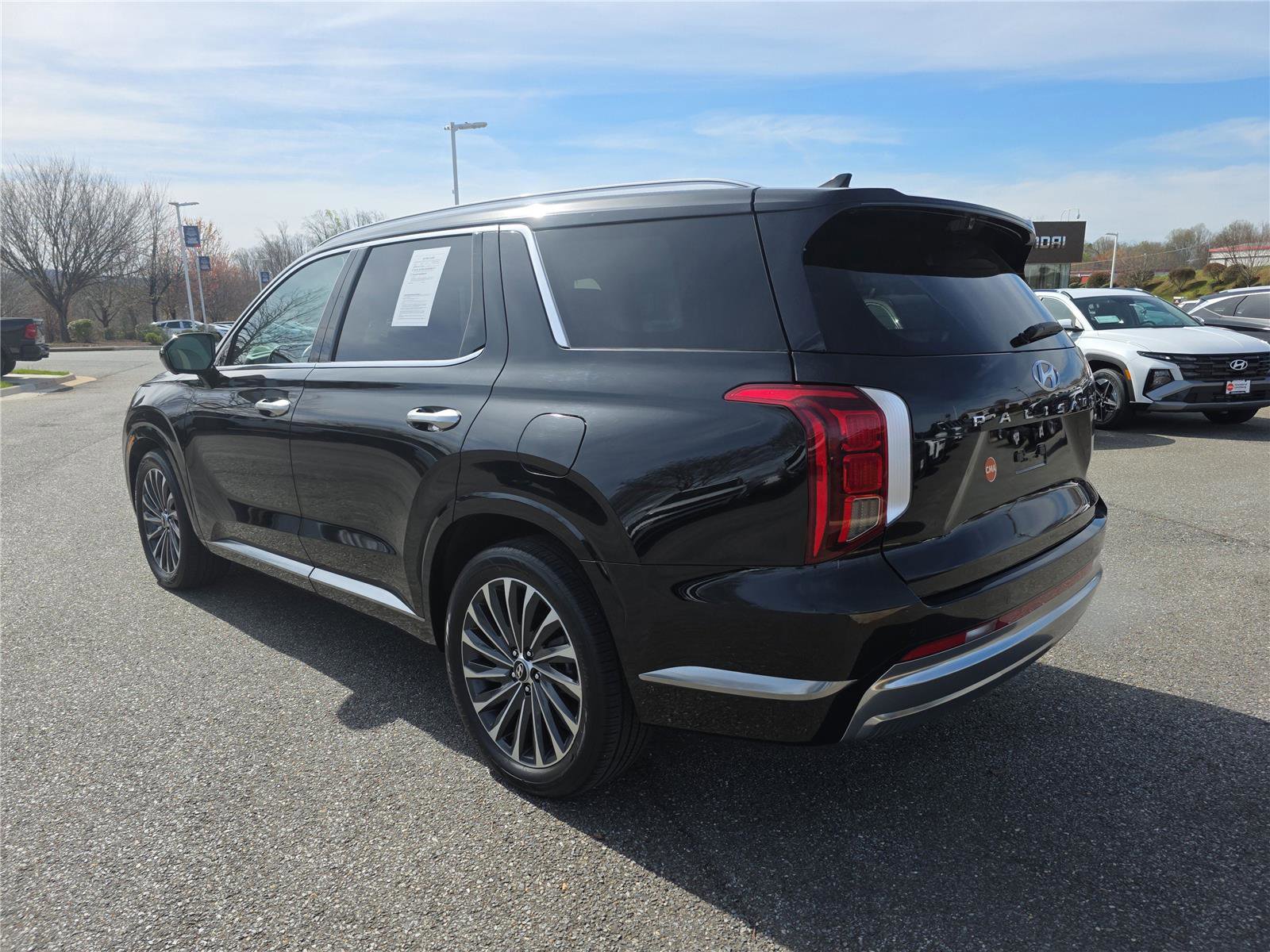 Used 2024 Hyundai Palisade Calligraphy image 7