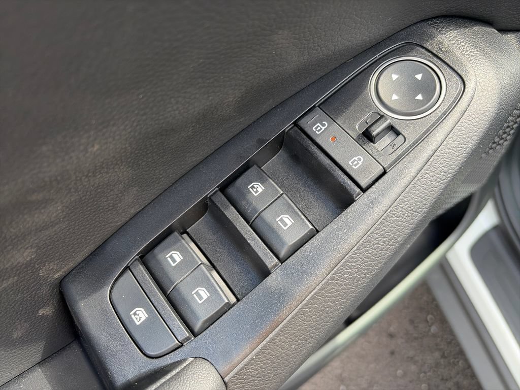 New 2026 Kia Seltos S AWD/4WD image 16