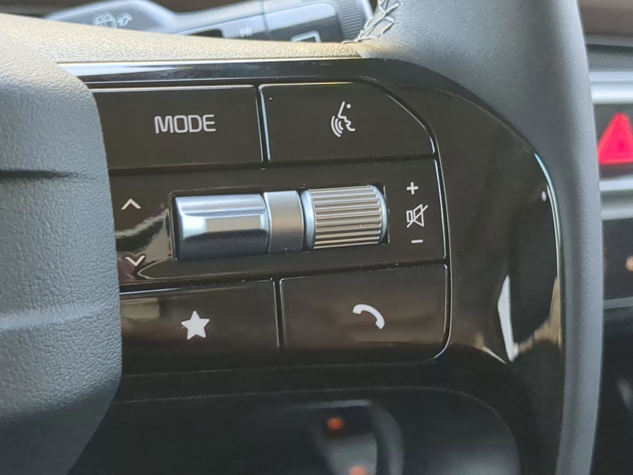 New 2026 Kia Sorento S image 16