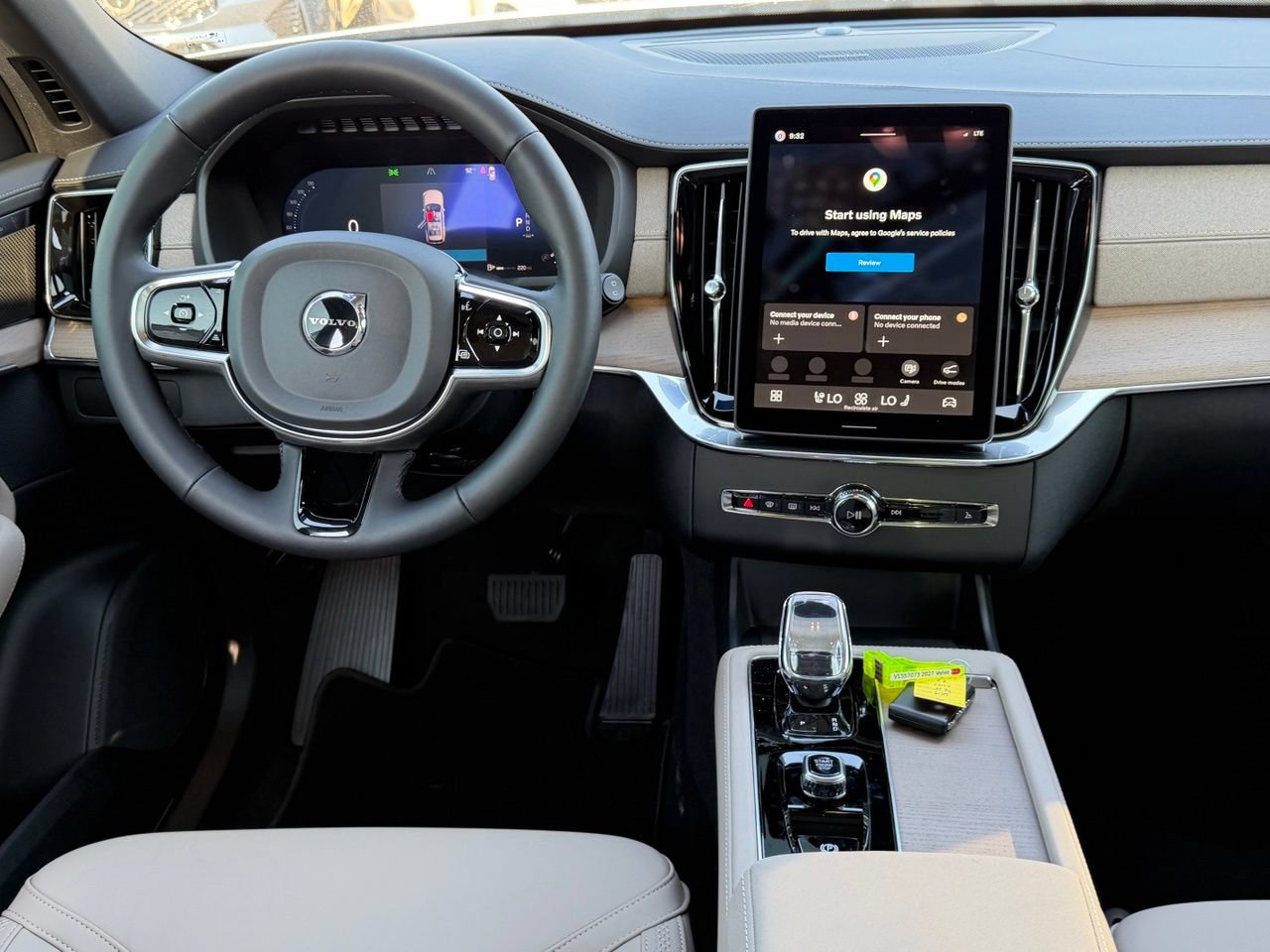 New 2027 Volvo XC90 B6 Plus AWD/4WD image 13
