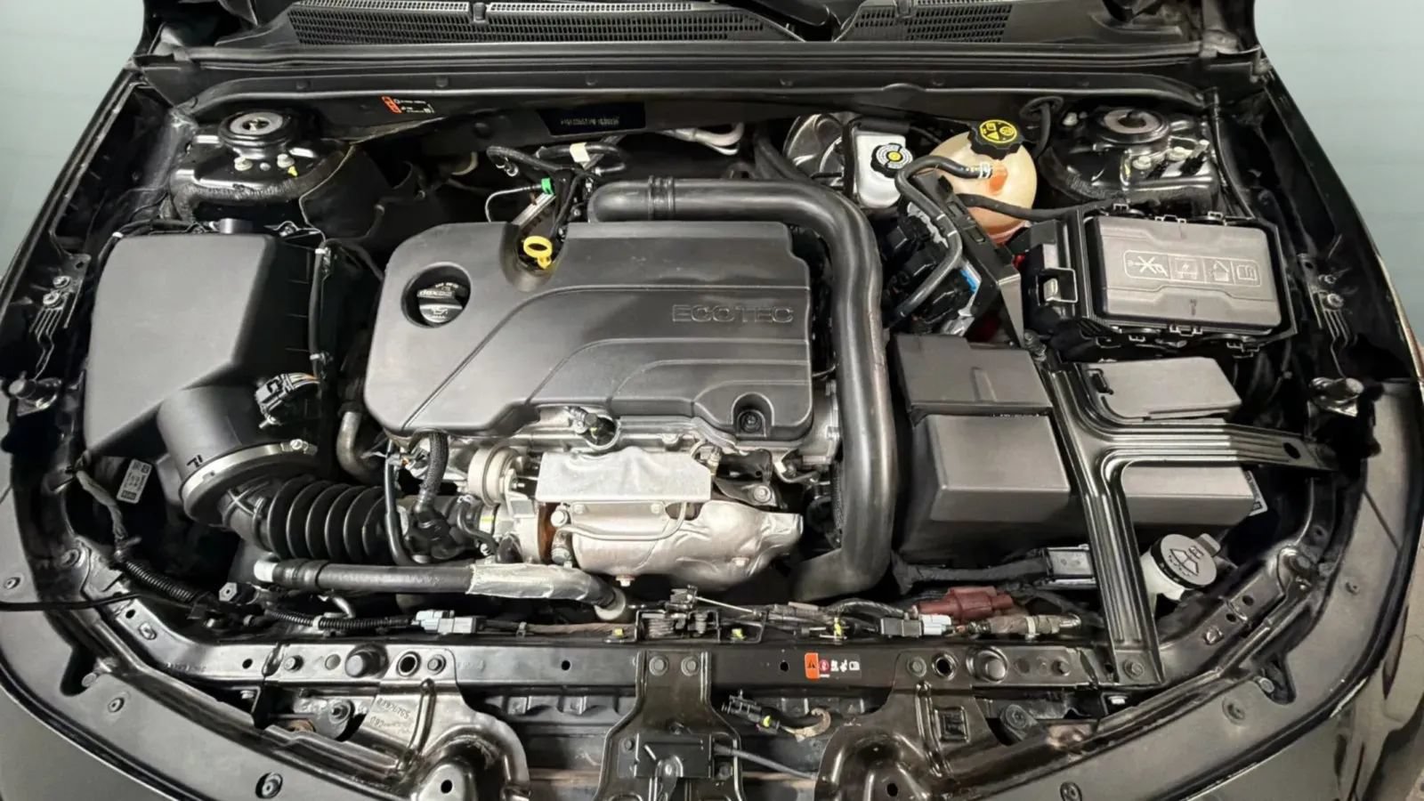 Used 2022 Chevrolet Malibu LT FWD image 23
