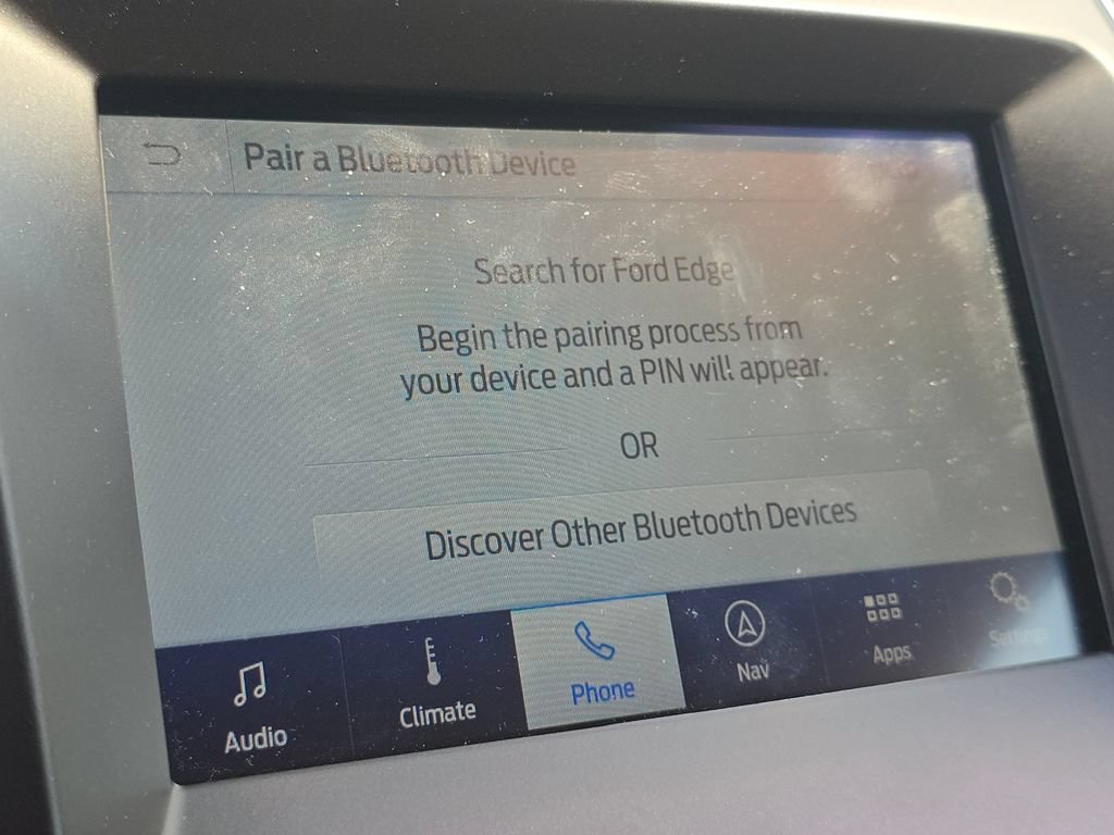 Used 2020 Ford Edge Titanium FWD image 7