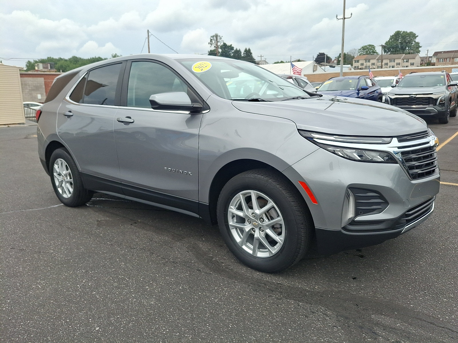 Used 2023 Chevrolet Equinox LT AWD/4WD image 3