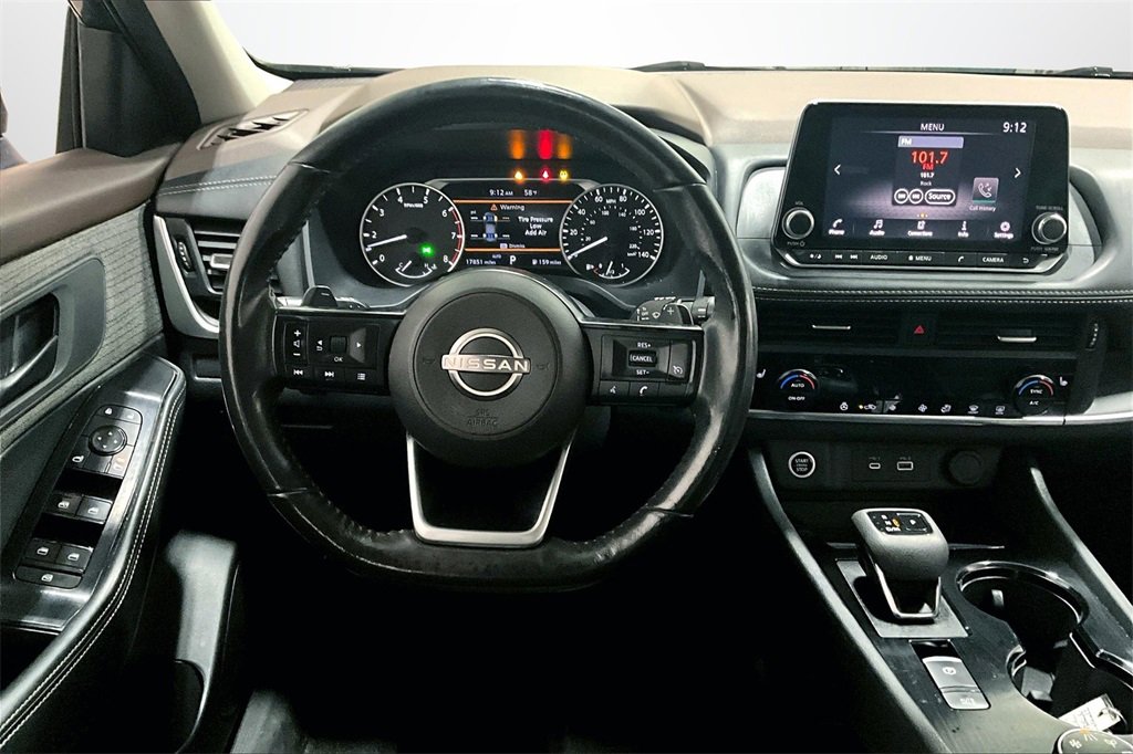 Used 2022 Nissan Rogue S image 8