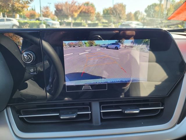 Used 2024 Chevrolet Trax LS FWD image 17