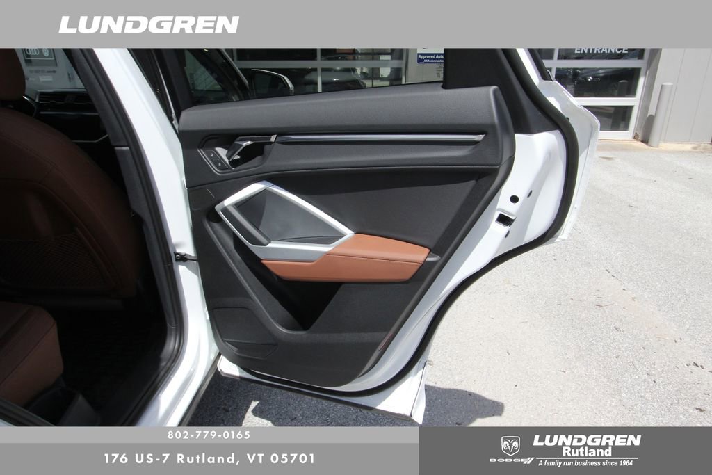 Used 2023 Audi Q3 2.0T Premium Plus w/ Premium Plus Package AWD/4WD image 11
