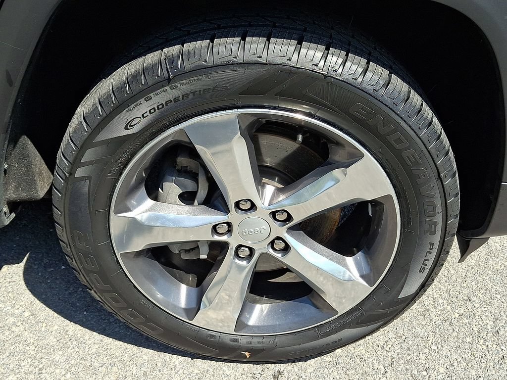 Used 2021 Jeep Grand Cherokee L Limited AWD/4WD image 11