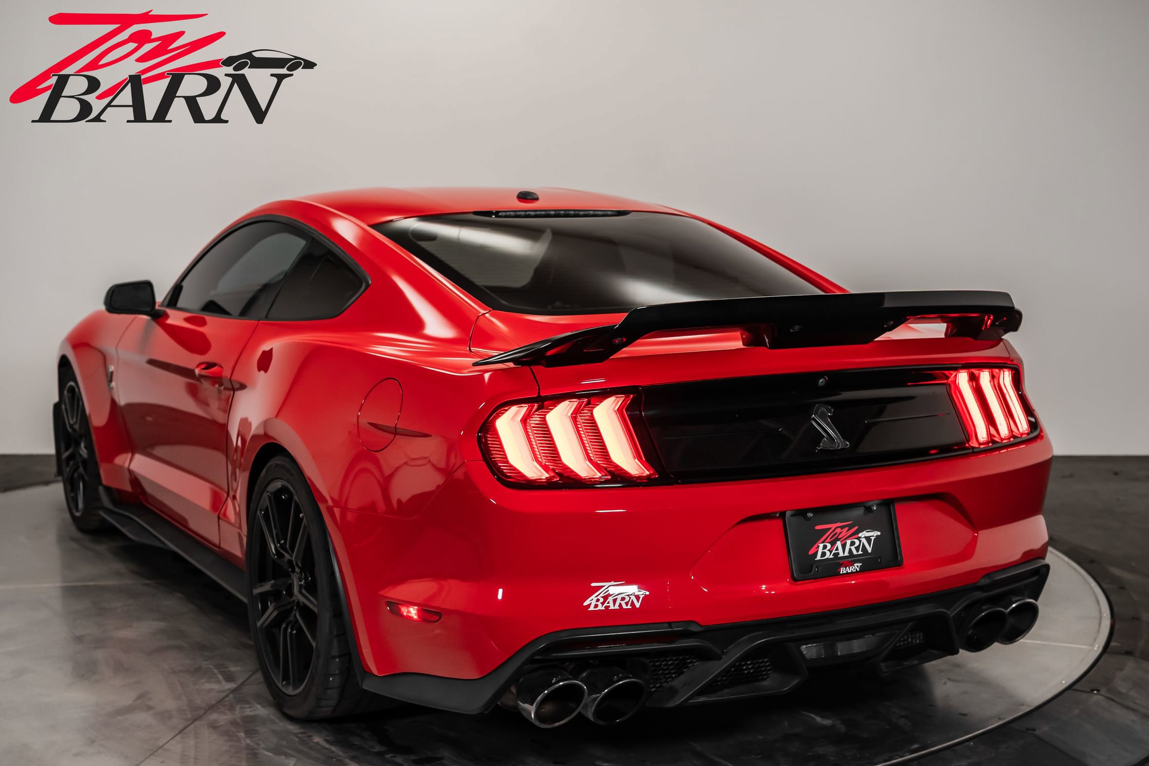 Used 2020 Ford Mustang Shelby GT500 w/ Technology Package image 11