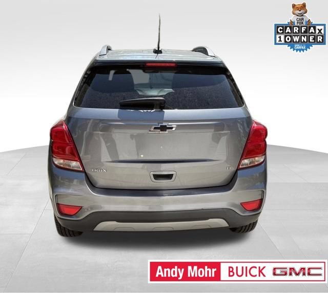 Used 2020 Chevrolet Trax LT w/ LT Convenience Package FWD image 4