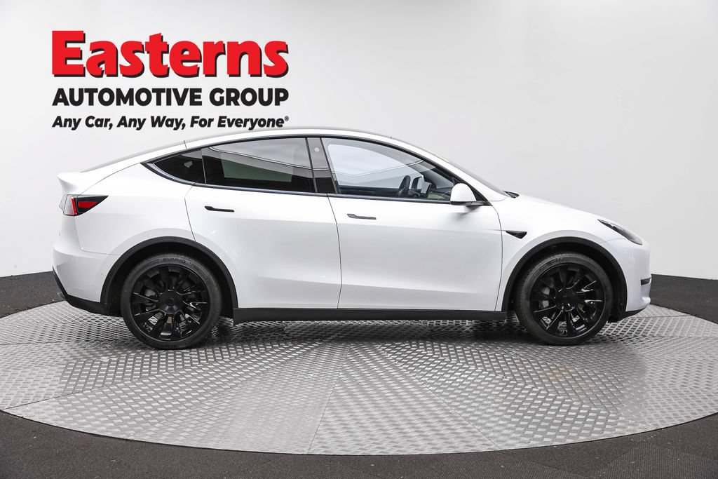 Used 2021 Tesla Model Y Long Range AWD/4WD image 4