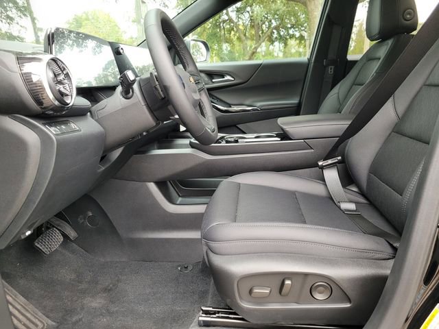 New 2026 Chevrolet Equinox LT w/ Convenience Package II image 14