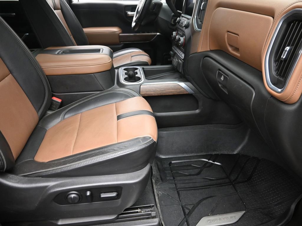 Used 2021 Chevrolet Silverado 1500 High Country w/ Technology Package image 7