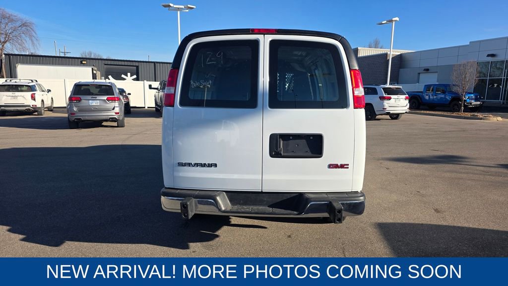 Used 2024 GMC Savana 2500 w/ Driver Convenience Package image 4