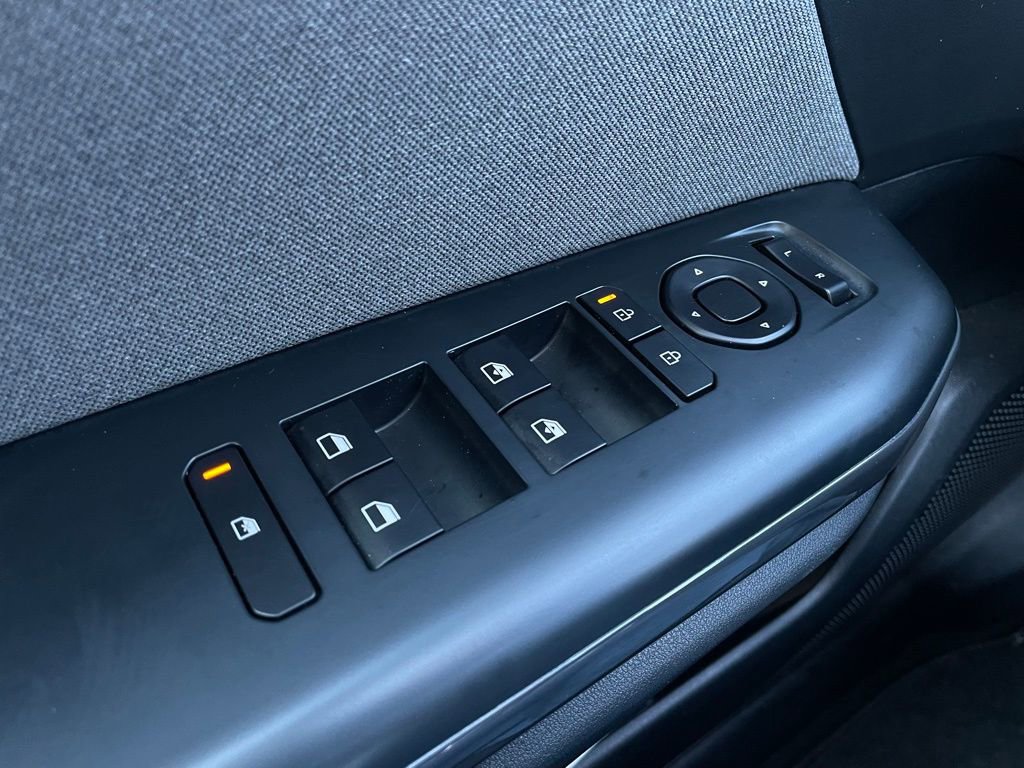 Used 2025 Kia K4 EX image 11