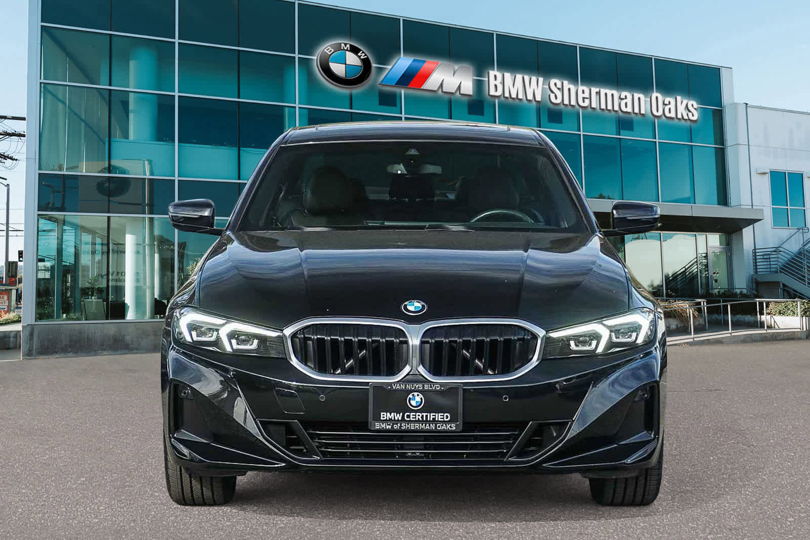 Certified 2023 BMW 330i Sedan w/ Driving Assistance Package image 6