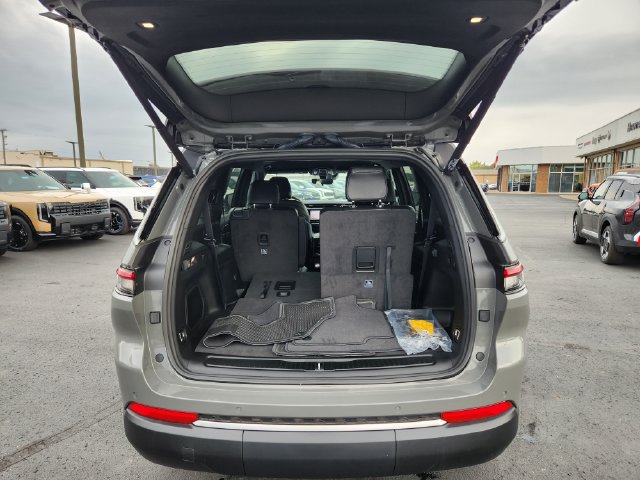 New 2027 Jeep Grand Cherokee L Limited AWD/4WD image 29