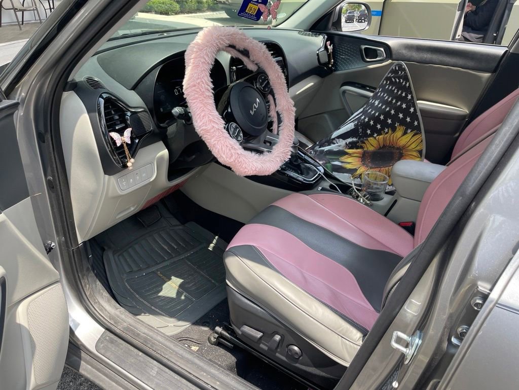 Used 2025 Kia Soul EX FWD image 5