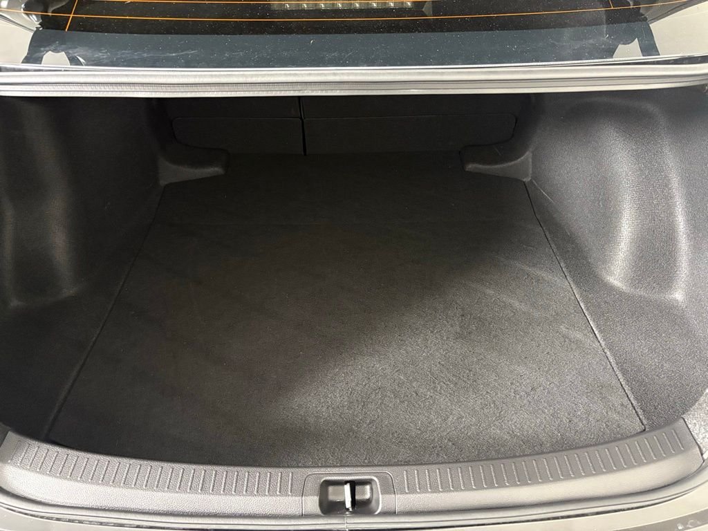 Used 2025 Toyota Corolla LE FWD image 32