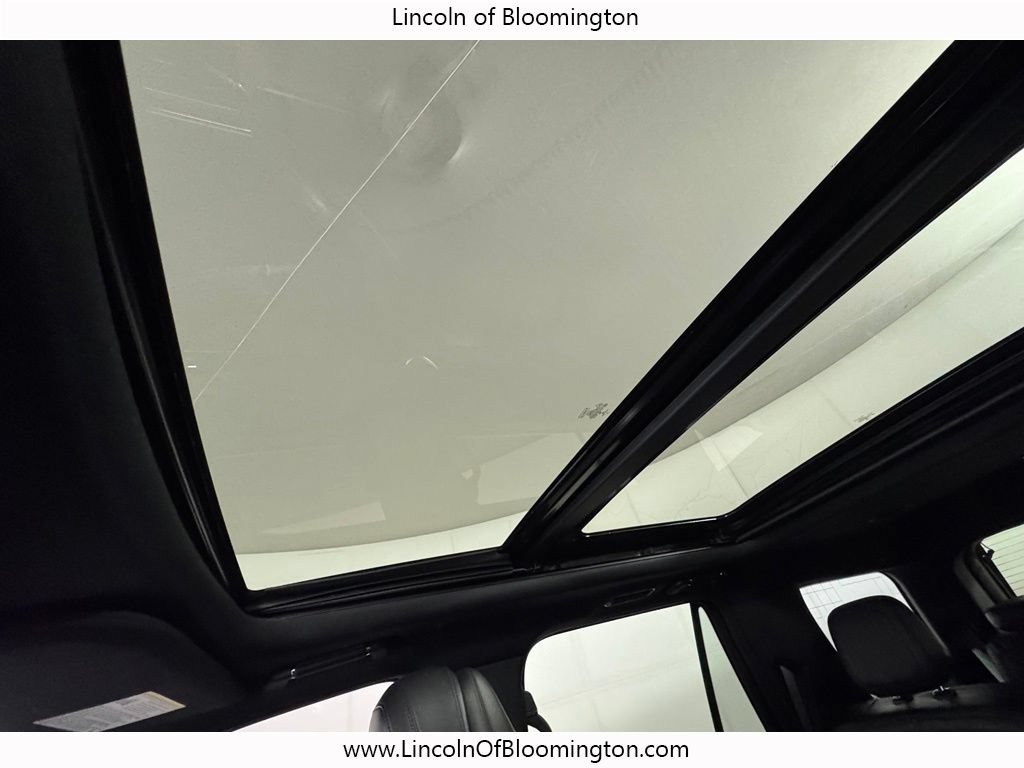 Used 2020 Lincoln Navigator Reserve AWD/4WD image 40