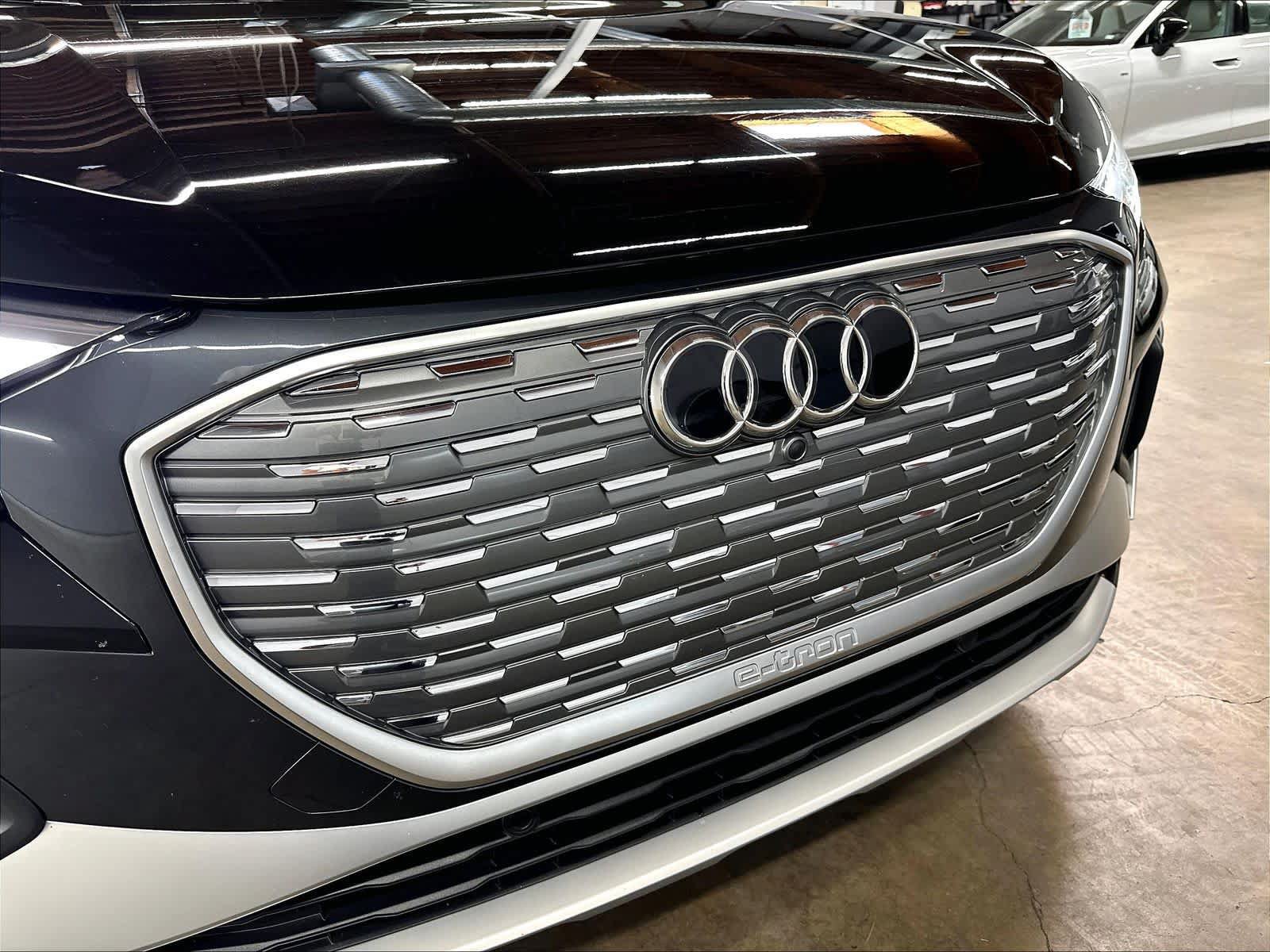 Used 2023 Audi Q4 e-tron Premium Plus w/ Premium Plus AWD/4WD image 31