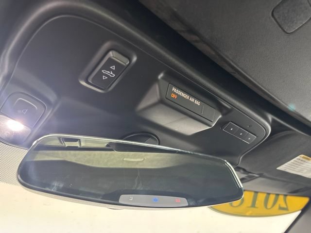 Used 2018 Chevrolet Camaro SS RWD image 9